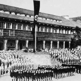 <span style="font-family: Arial">Seite 40: Antreten der Adolf-Hitler-Schüler</span>